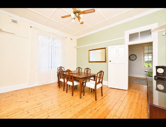 5 BEDROOM HOUSE FOR SALE IN GLENWOOD